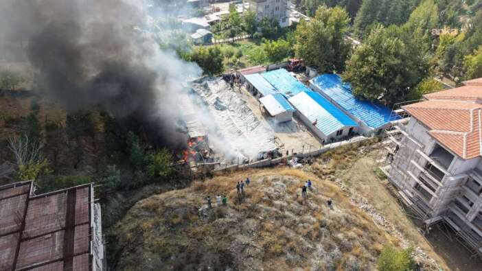 Malatya'da işçilerin kaldığı konteynerlerde yangın çıktı