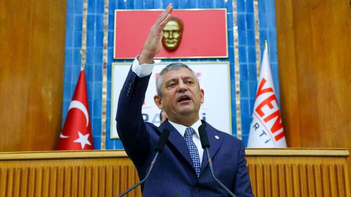 Özgür Özel Silivri'de açıklamalarda bulundu: İktidar seçmeni de izliyordu, halkın haber alma hakkına saldırı