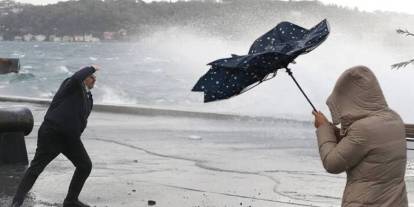 Meteoroloji, İstanbul dahil uyardı: Kuvvetli sağanak geliyor