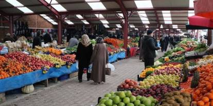 Osmaniye'de 'turşu malzemesi' alışverişi: Alamıyoruz vazgeçtik