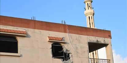 İsrail ordusu, Lübnan’ın güneyinde bir camiye hava saldırısı düzenlediğini açıkladı