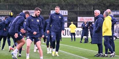 Fenerbahçe'de 5 eksik: Slavia Prag maçı kadrosu açıklandı