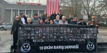 10 Ekim Barış Derneği, İnsan Hakları Günü’nde Ankara Garı’nda: 'Ülkenin ihtiyacı savaş, ölüm, baskı, padişahlık, faşizm değil!'