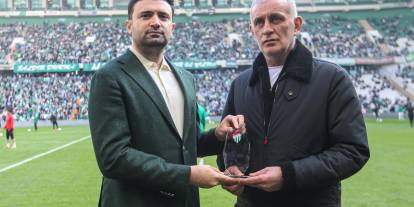 Yeşil posterleri ile gündemi süslemişlerdi TFF, Bursaspor taraftar grubuna 'Fair play' ödülü verdi