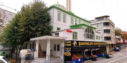 Esenyurt'ta kayyım, 37 caminin mülkiyetini müftülüğe devretti: Asıl amaç cami altındaki dükkanlar mı?