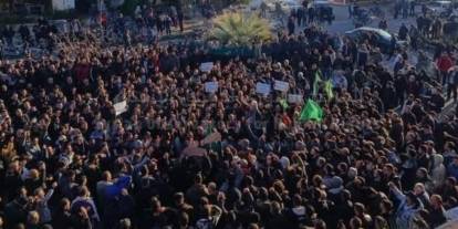 Suriye'de Aleviler, 'yargısız infazlar' için sokağa çıktı: ‘HTŞ ateş açtı’ iddiası!