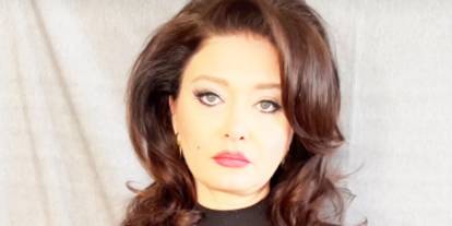 Nurgül Yeşilçay, Türkan Şoray’ın ‘Turkish Delight’ makyajıyla yeni bir akıma imza attı