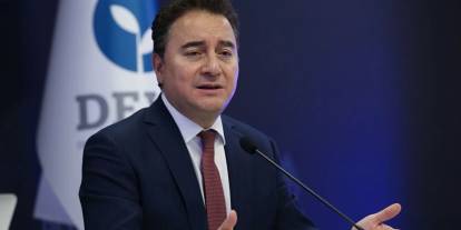 Babacan: “Meclis’in Anayasa’yı kendi eliyle delmesi kabul edilebilir bir şey değil