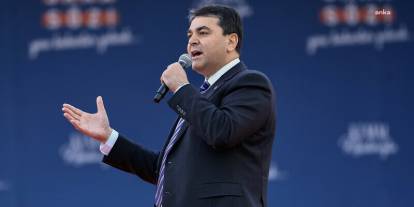 Gültekin Uysal: Türkiye Cumhuriyeti Devleti 2025’te bir savaşta yenildi de Yüce Türk milletinin yeni mi haberi oluyor?
