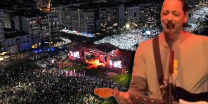 İhraç edilen teğmenler Duman konserinde: Kaan Tangöze sahneden selamladı