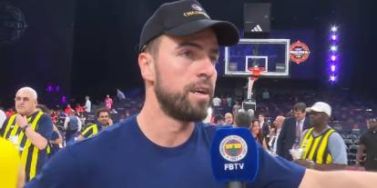 Fenerbahçe'de kaptan Melih'ten Galatasaray'a gönderme: 'Yanak okşatmadan şampiyon olabiliyoruz'