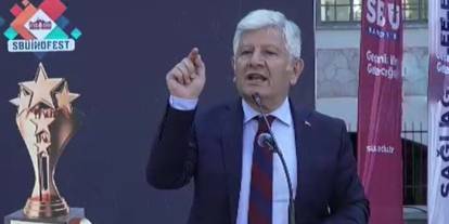 Rektörden üniversitelilere açık tehdit: 'Eylem yapmaya gelene dağ gibi durmaya hazırım'