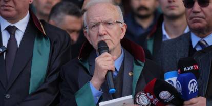 İstanbul Barosu başkanı ve yöneticilerinin yargılandığı dava ertelendi