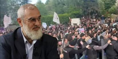 Nureddin Yıldız'ı protesto eden 5 öğrenciye tahliye