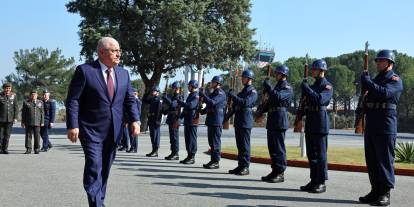 Bakan Güler: "Türk askerlerinin Suriye’den geri çekilmesini tartışmak için çok erken"