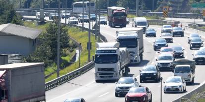 İstanbul'da 'bayram' kaçışı başladı! Trafik durma noktasına geldi