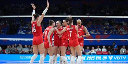 Filenin Sultanları, İstanbul turuna rahat başladı: VNL'de 5'te 5 yaptı