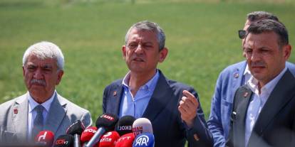 Özel'den hem parti içine hem iktidara sert mesaj: CHP'nin direncini kimseye kırdırtmam