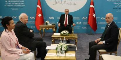 Cumhurbaşkanı Erdoğan, UNRWA Genel Komiseri Lazzarini ve BM Medeniyetler İttifakı Yüksek Temsilcisi Moratinos ile görüştü