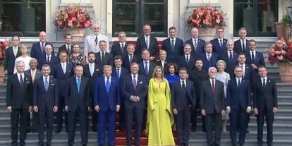 Erdoğan, NATO Zirvesi için Hollanda'da: Trump'la tokalaştı, aile fotoğrafında yan yana durdu