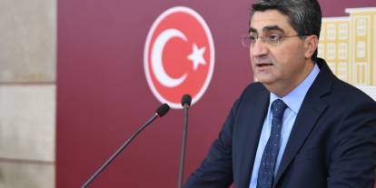 DEVA’dan hükümete kıyı tahsisleri sorusu: “Kamuya ait alanlar özel işletmelere mi açılıyor?”