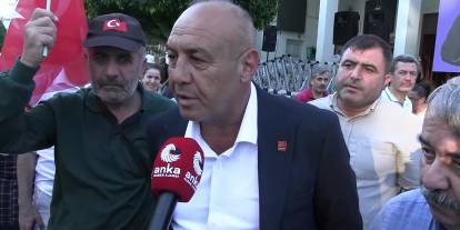 Adanalılar belediye başkanlarına sahip çıktı: "Atılan çamur bu gövdede iz bırakmaz"