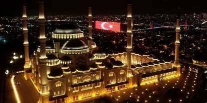 '15 Temmuz' kapsamında 90 bin camide sela okundu