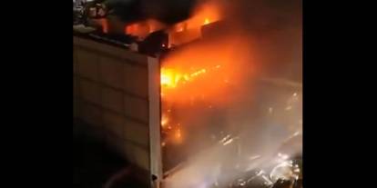 Irak'ta alışveriş merkezinde yangın: En az 50 kişi hayatını kaybetti