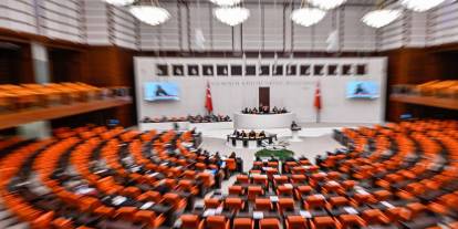 Meclis'te kurulacak komisyonun adı için hangi parti ne önerdi