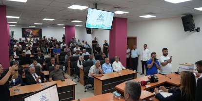Mahkemenin Tutdere kararından sonra Adıyaman'da AK Partili Meclis Üyesi CHP'ye katıldı