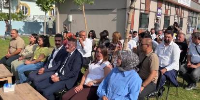 Van’da görevden alınan DEM Partili meclis üyeleri 5'inci kez toplandı: "Kayyum binayı gasp etti ama bizi halktan koparamadı"