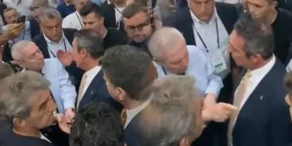 Fenerbahçe Yüksek Divan Kurulu’nda gerginlik: Aziz Yıldırım devreye girdi