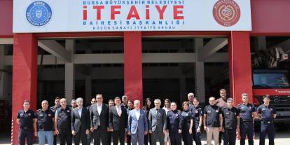 Mustafa Bozbey: 10-15 dakikada bir yangın ihbarı alıyoruz