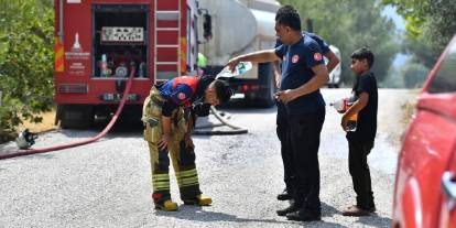İzmir'de alevlerle mücadele: Bornova ve Urla'da yangın kontrol altına alındı