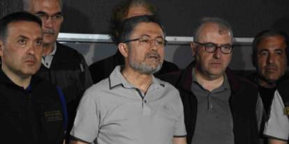 Bakan Yumaklı son durumu paylaştı: Üç ilde yangınlar kontrol altına alındı