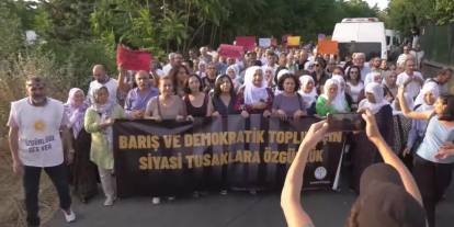 DEM Parti'den  Bakırköy Kadın Cezaevi önünde eylem