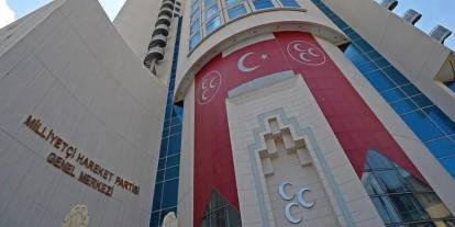 MHP’de olay yaratan istifalar