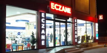 Balıkesir’deki yıkılan binanın kolonlarının kesildiği iddia edildi