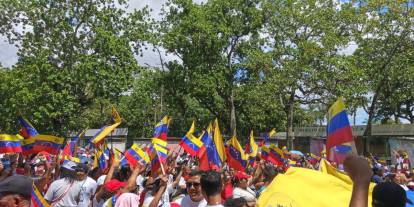 ABD, başına ödül koymuştu: Venezuelalılar, Maduro'ya destek için sokağa çıktı