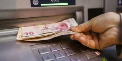 Dünyanın en büyük bankası karar aldı: Türkiye'deki şubelerinin yarısını kapanıyor