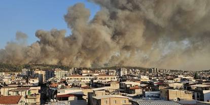 Bakan Yumaklı duyurdu, İzmir Buca yangını tamamen kontrol altına alındı