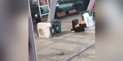 Osmaniye'de bir erkek sokak ortasında tüfekle kızını vurdu!