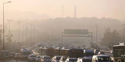 İstanbul’da yoğun sis trafiği felç etti!