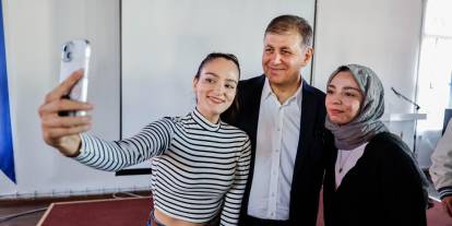 Yuvamız İzmir çocukları, üniversiteli abla ve ağabeyleri ile buluşuyor