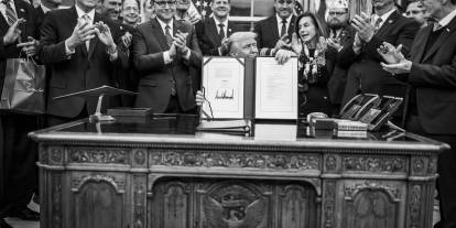 ABD'de hükümet yeniden açılıyor