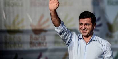 AP Türkiye Raportörü Nacho Sánchez Amor, Selahattin Demirtaş’ı Ziyaret Etti