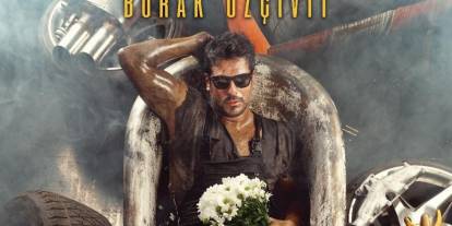 Burak Özçivit, “İstanbul’un En Güzel Kızı” ile ilk kez tiyatro sahnesinde