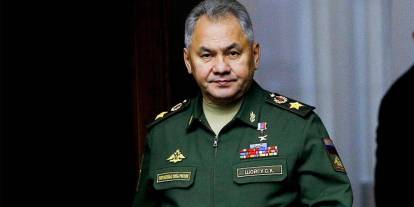 Eski Rus Savunma Bakanı’na suikast girişimi: Çiçek vazosuna gizlenmiş kamera!