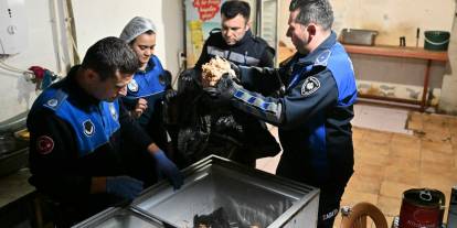 Manisa’da hijyen denetiminde 150 kilo tavuk etine el konuldu