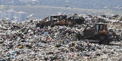 “Atık lobisi kazanıyor Türk milleti kanser oluyor”